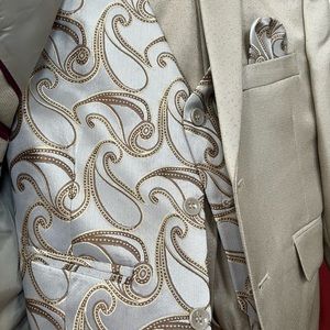 Boys size 7 Tan 3 piece suit